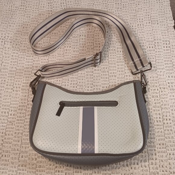 HAUTE SHORE women's 'Blair' Crossbody color block adjustable guitar strap purse - Picture 2 of 15